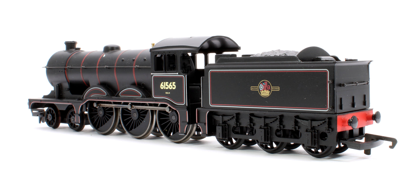 Pre-Owned R2134M Class B12/3 4-6-0 BR Black (Late Crest) No.61565 & 3 Maroon Coaches Train Pack