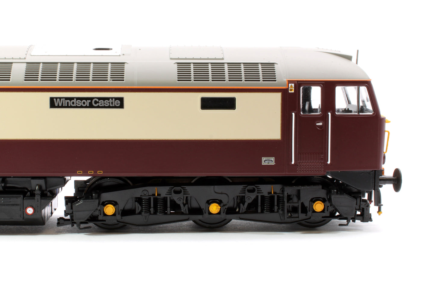 Class 57 Northern Belle Maroon/Cream 57601 Windsor Castle Diesel Locomotive