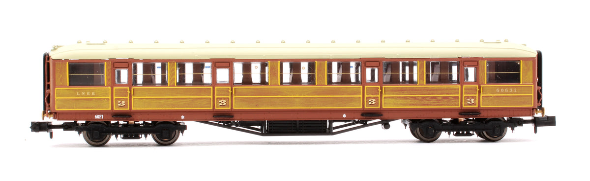 Pre-Owned Gresley Coach Teak 3rd Class No.60631