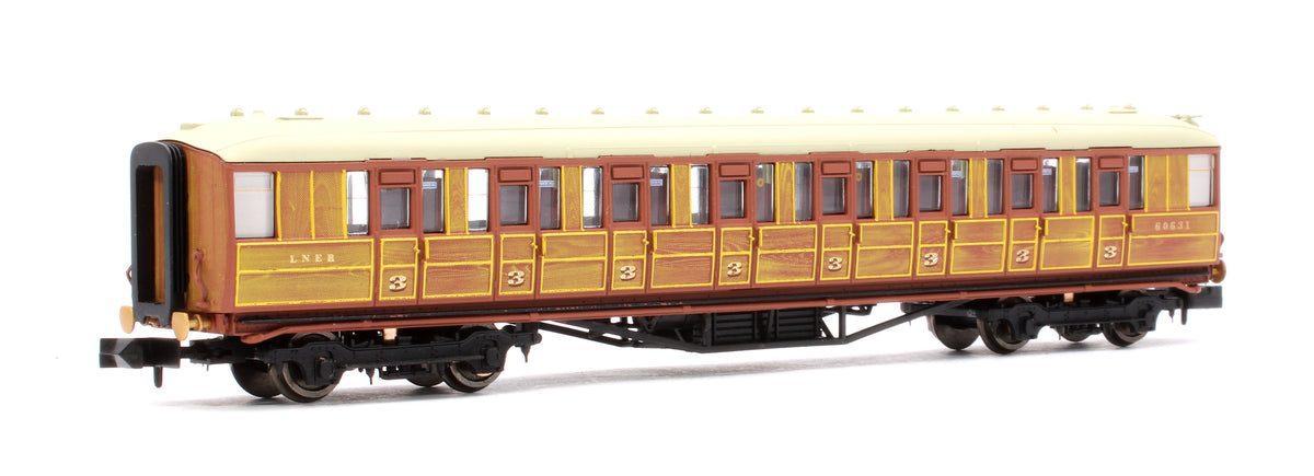 Pre-Owned Gresley Coach Teak 3rd Class No.60631