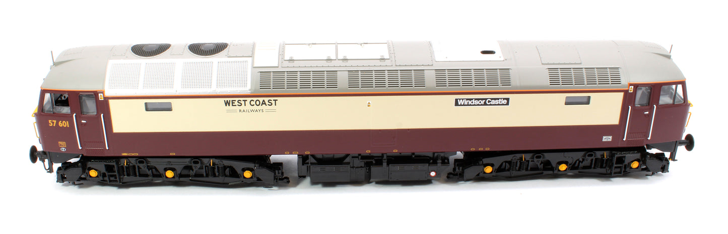 Class 57 Northern Belle Maroon/Cream 57601 Windsor Castle Diesel Locomotive