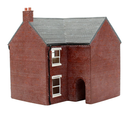 Pre-Owned R8623 Corner Terrace Off Licence