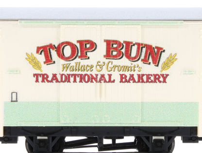 GRAA004 OO9 Box Van Wallace & Gromit Top Bun