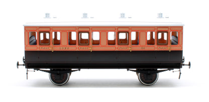 7P-020-450L Stroudley 4 Wheel LSWR suburban oil lit All first No 124 - Light Bar Fitted