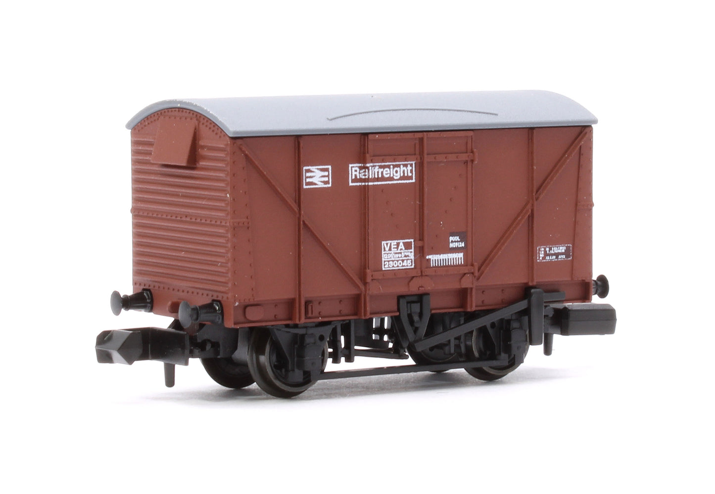 BR Vanfit Plywood Side BR Railfreight Bauxite 230045