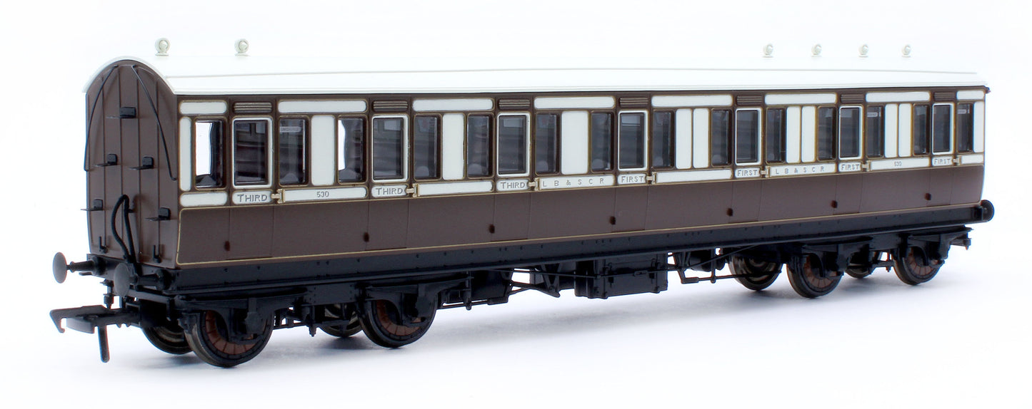 978029 48' LBSCR ‘Evolution’ Bogie Coach Non-Corridor Carriage No.501, No.751 & No.530 3-Pack
