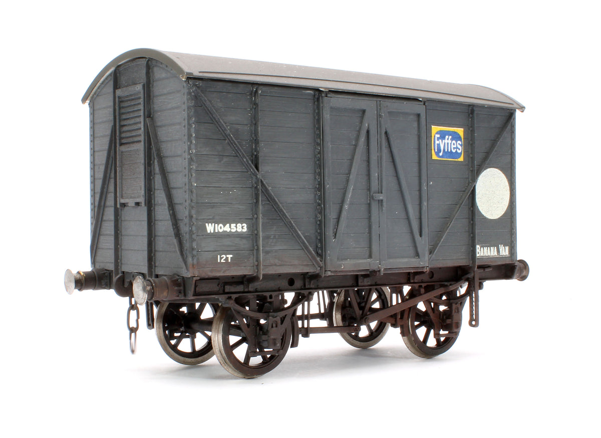 Pre-Owned Kit Built BR 12T Banana Van No.W104583 - Weathered