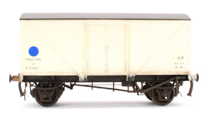 Pre-Owned Kit Built BR White 12T Insulated Fish Van No.E87663 - Weathered