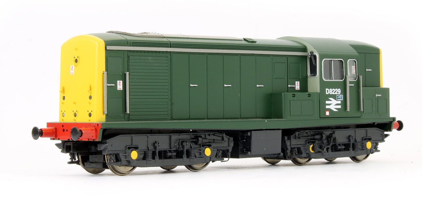 Pre-Owned Class 15 D8229 BR Green Full Yellow Ends Diesel Locomotive