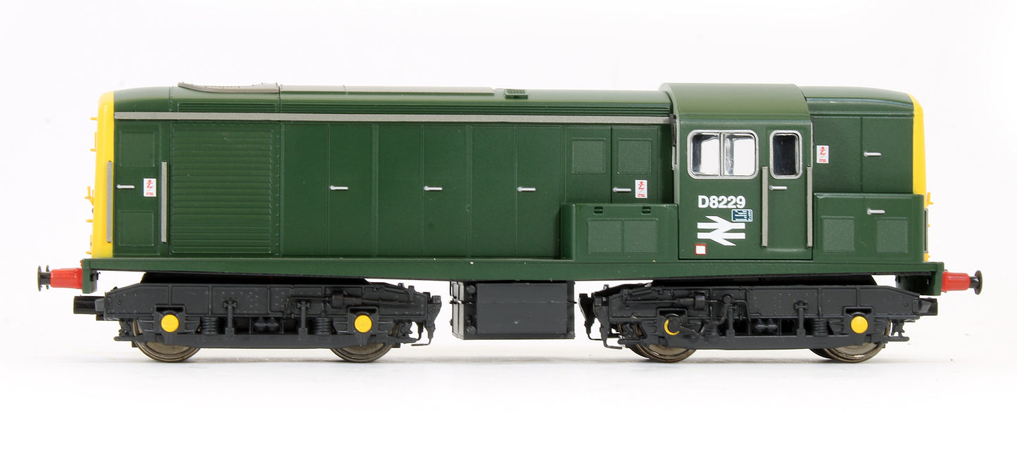 Pre-Owned Class 15 D8229 BR Green Full Yellow Ends Diesel Locomotive