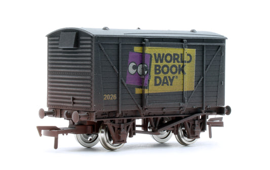 4F-011-179 Ventilated Van World Book Day - Weathered