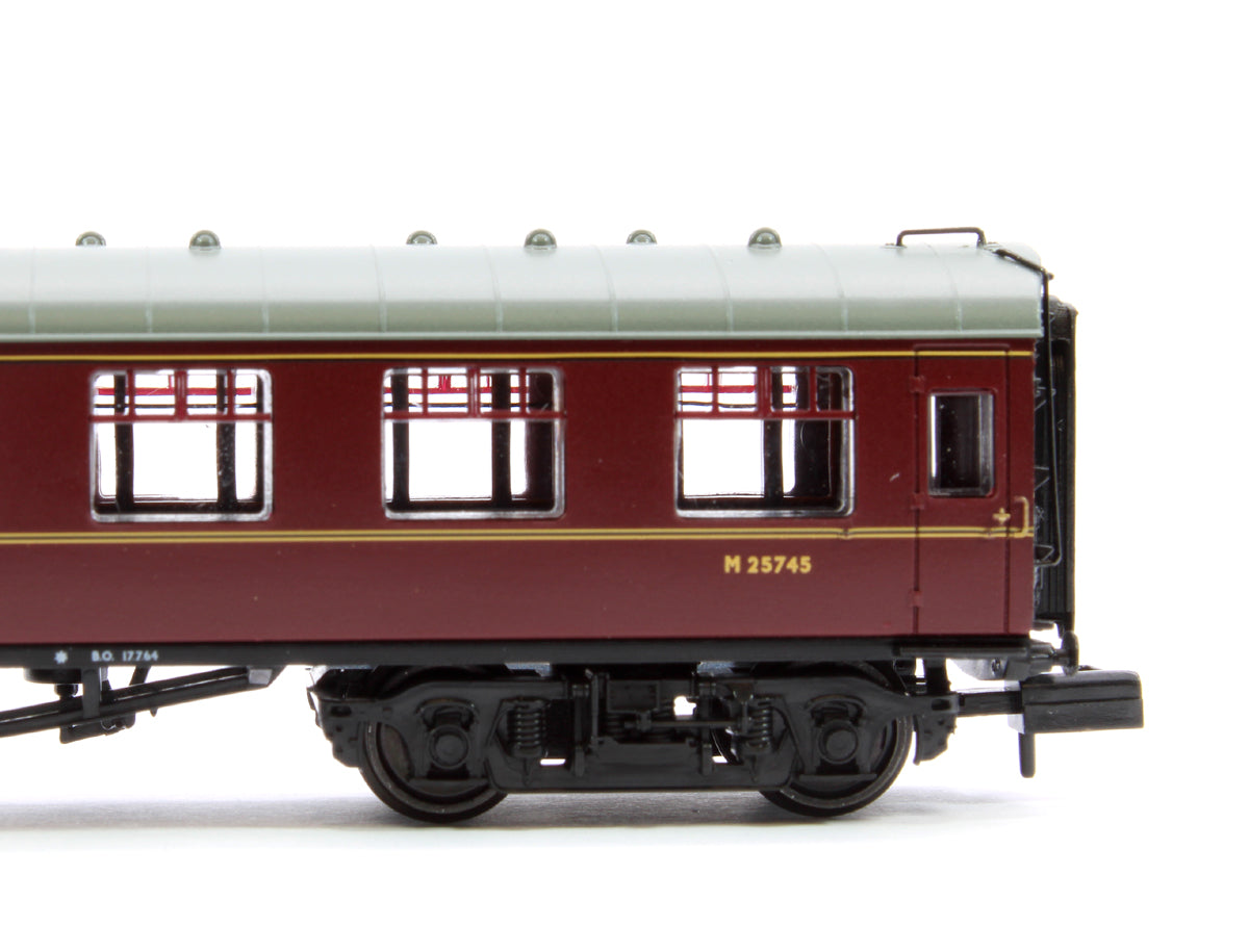 Pre-Owned 374-061E BR Mk1 SK Second Corridor BR Maroon No.M25745