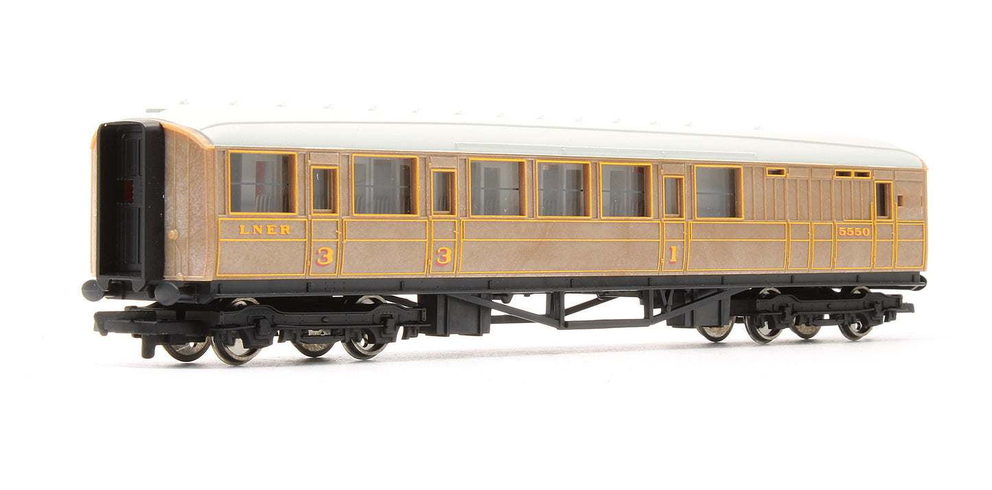 R4063B Pre-Owned LNER Brake Coach ''5550'
