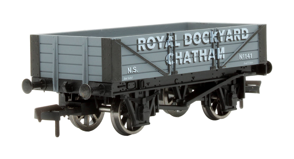 Pre-Owned 5T 5 Plank Wagon Royal Dockyard Chatham 'No. 141'