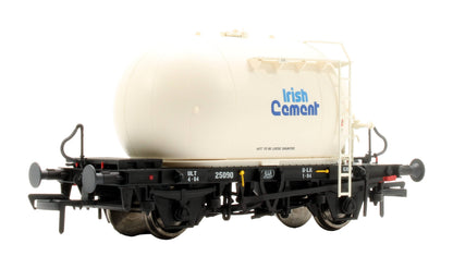 Pre-Owned IRM1017 CIE Bulk Cement Wagon - Ivory/Black - Set H