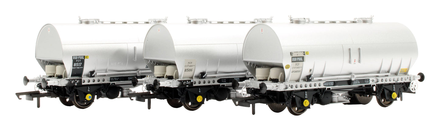 Pre-Owned Set Of 3 APCM Cemflo / PCV Bulk Cement wagon Tops APCM 8052/8056/8517