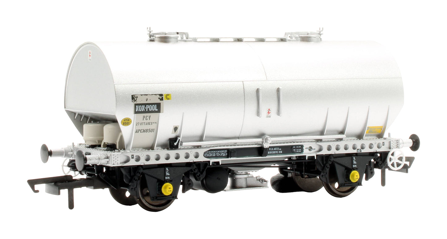 Pre-Owned Set Of 3 APCM Cemflo / PCV Bulk Cement wagon Tops APCM 8052/8056/8517