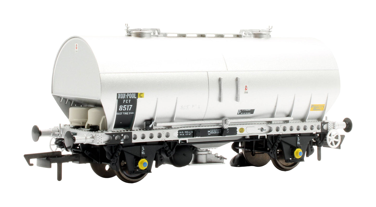 Pre-Owned Set Of 3 APCM Cemflo / PCV Bulk Cement wagon Tops APCM 8052/8056/8517
