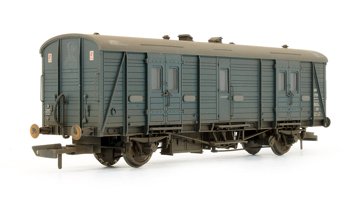 Pre-Owned BR Maunsell Passenger Brake Van C 'S751' (Custom Weathered)