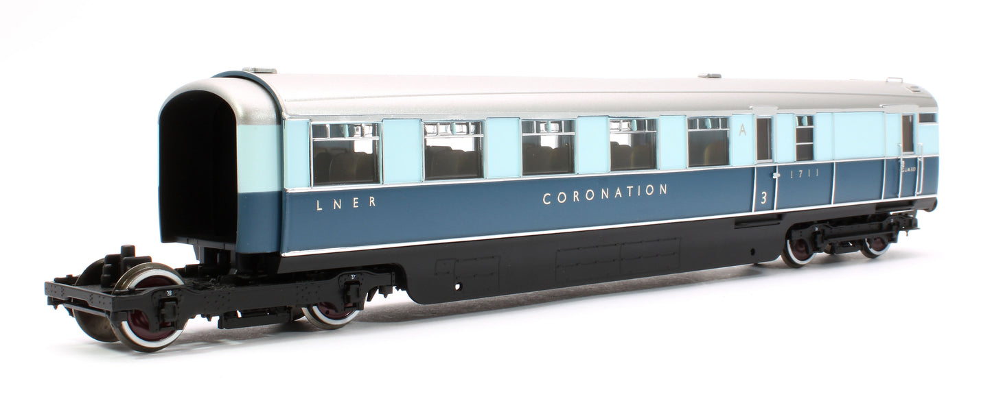 Coronation Brake Third & Kitchen Third Articulated LNER Coach Pack