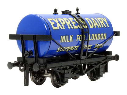 Pre-Owned Set 4 of 3x Blue Express Dairy Tankers Special Set