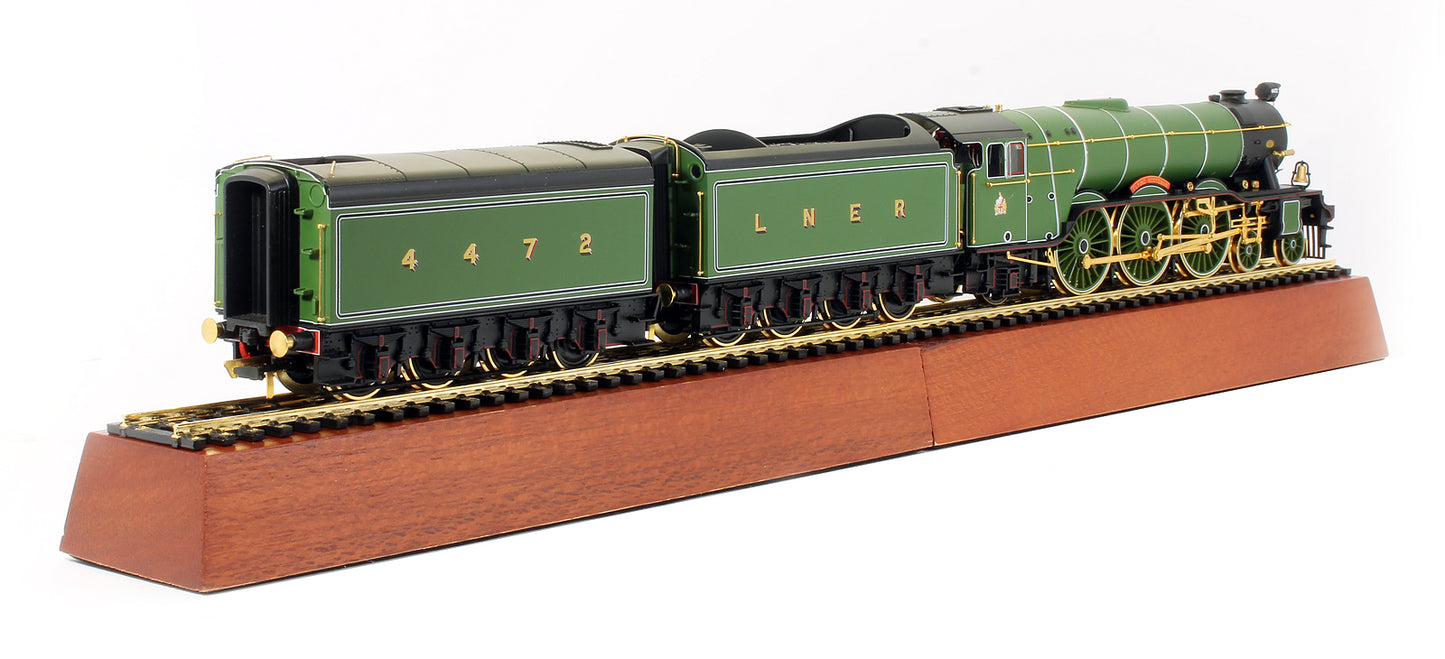 Pre-Owned Alan Pegler USA Tour 'Flying Scotsman' LNER Green Class A3 Twin Tendered 4-6-2 Locomotive No.4472 (Gold Plated)