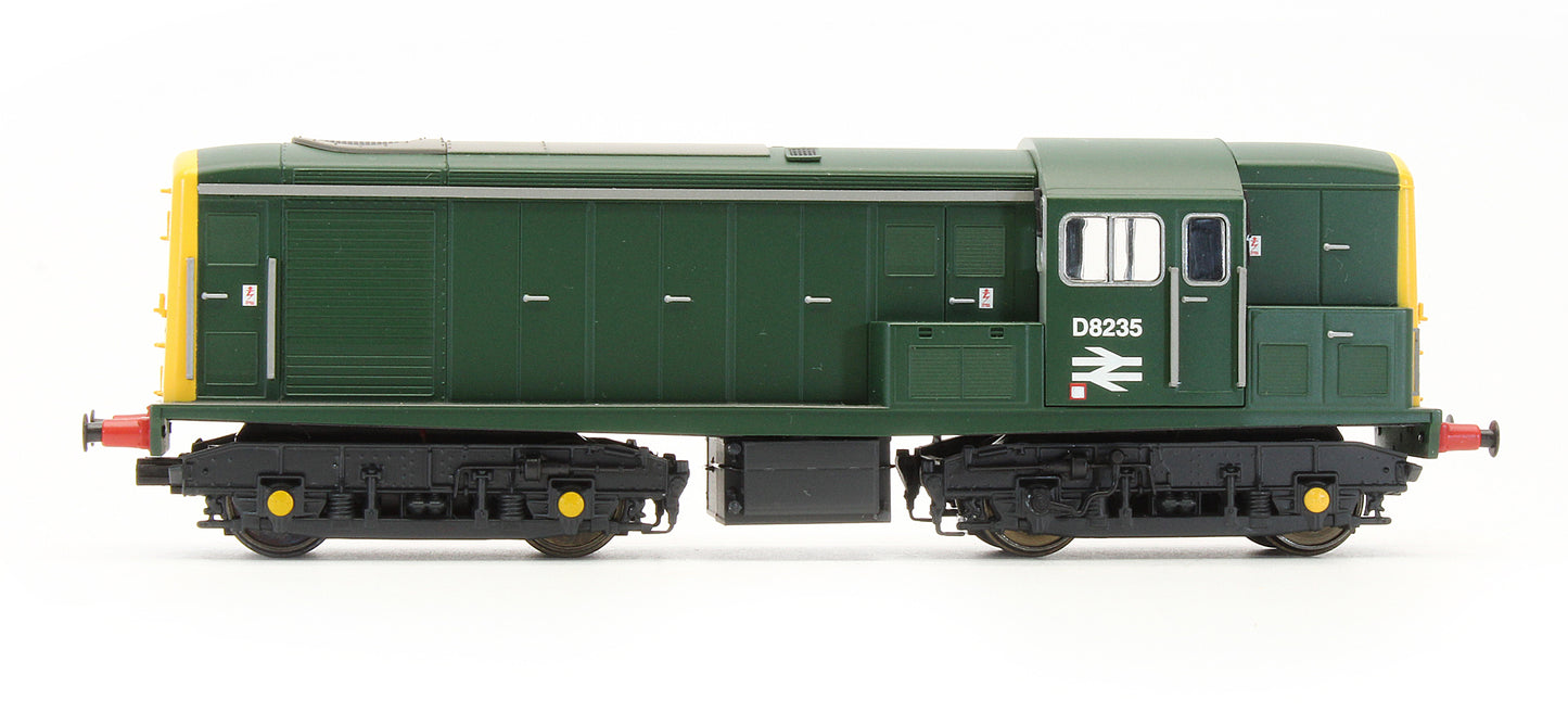Pre-Owned BR Green Full Yellow Ends Class 15 'D8235' Diesel Locomotive