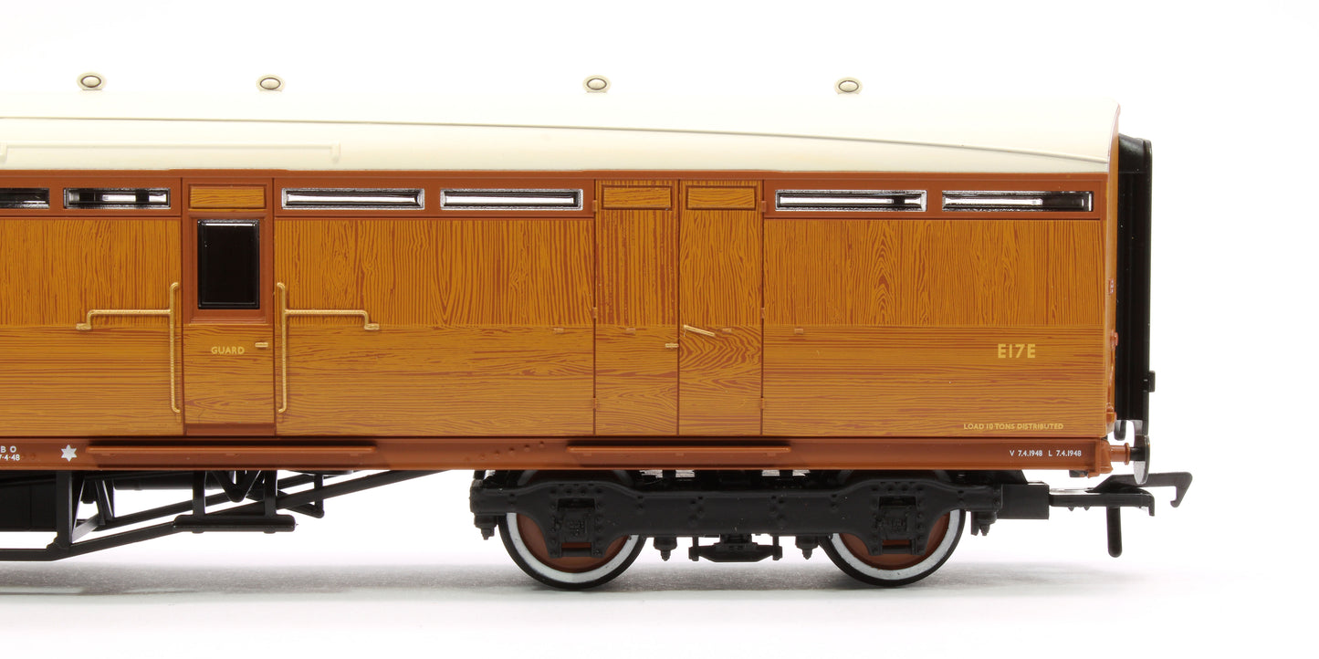 LNER Thompson Full Brake LNER Teak Effect No. E17E