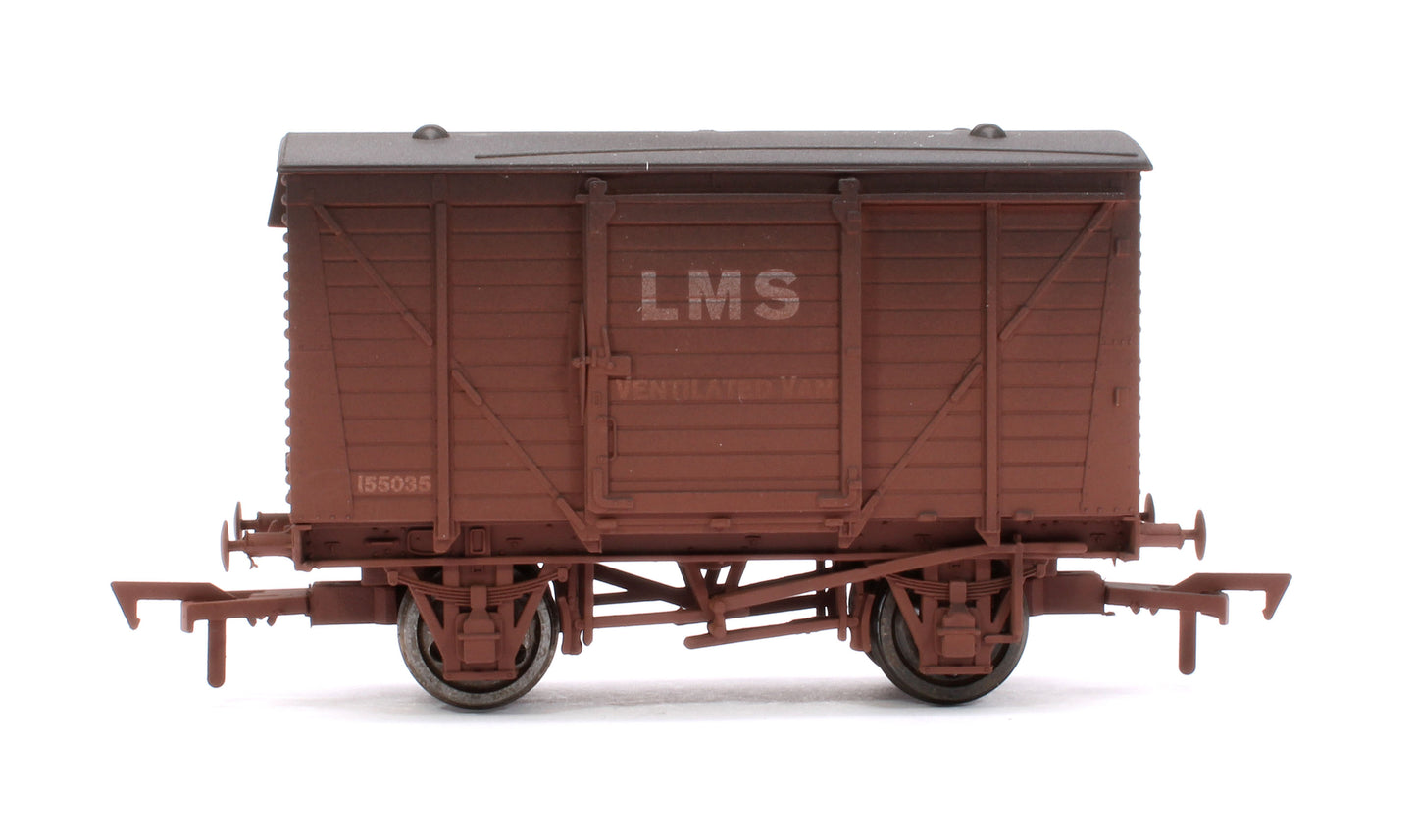 Ventilated Van LMS Bauxite 155035 - Weathered