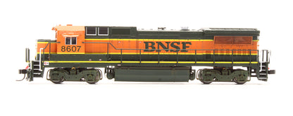 Pre-Owned 48702 Dash 8-40B BNSF Diesel Locomotive - Road #8607