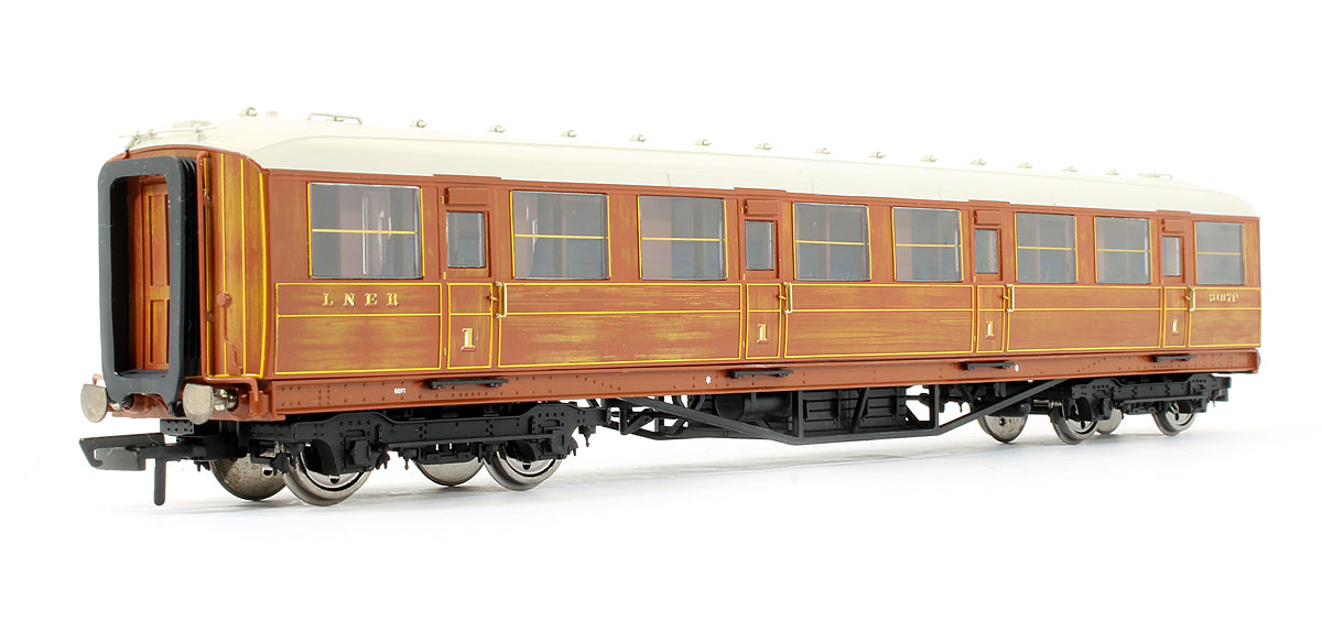 Pre-Owned LNER 6ft 6in Corridor 1st Class Coach '31879'
