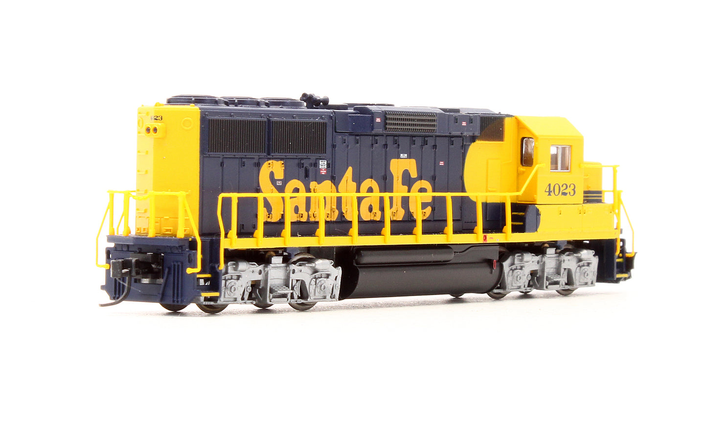 Pre-Owned 7400 GP60 Diesel Locomotive AT&SF - Road #4023