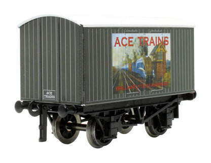 Pre-Owned Set 10 of 3x Private Mixed Vans