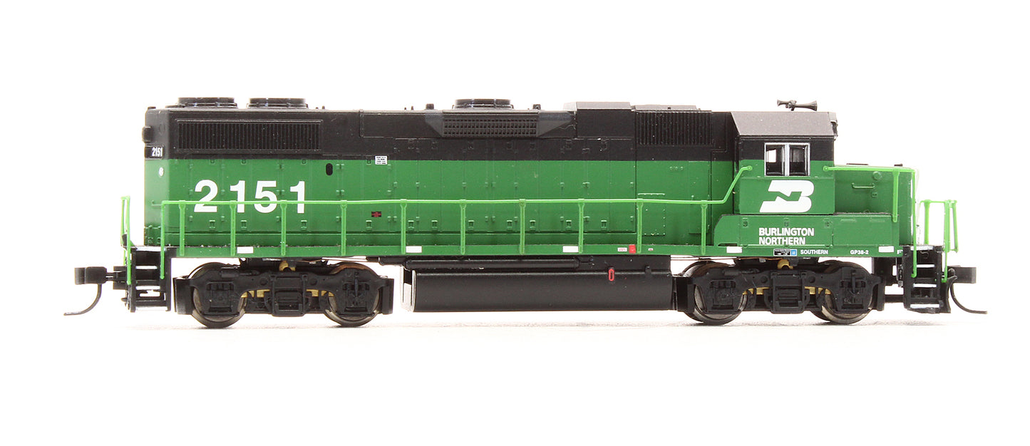 Pre-Owned 920-75019 GP38-2 Diesel Locomotive Burlington Northern - Road #2151