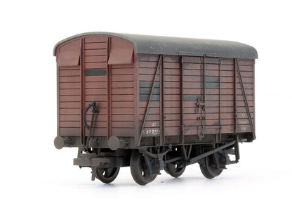 Pre-Owned 12 Ton Southern Planked Vent Van BR (S) Bauxite 'S49230' - Custom Weathered