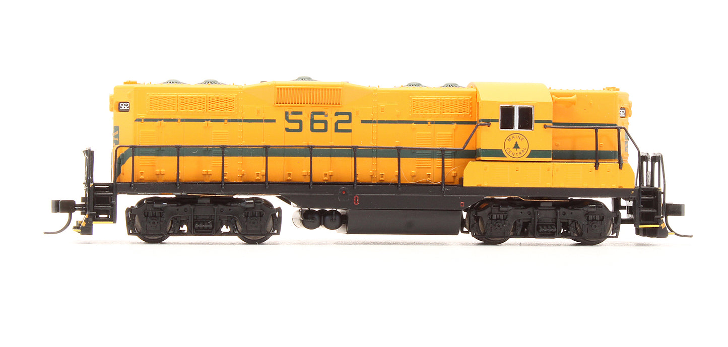 Pre-Owned 48063 GP7 Maine Central Diesel Locomotive - Road #562
