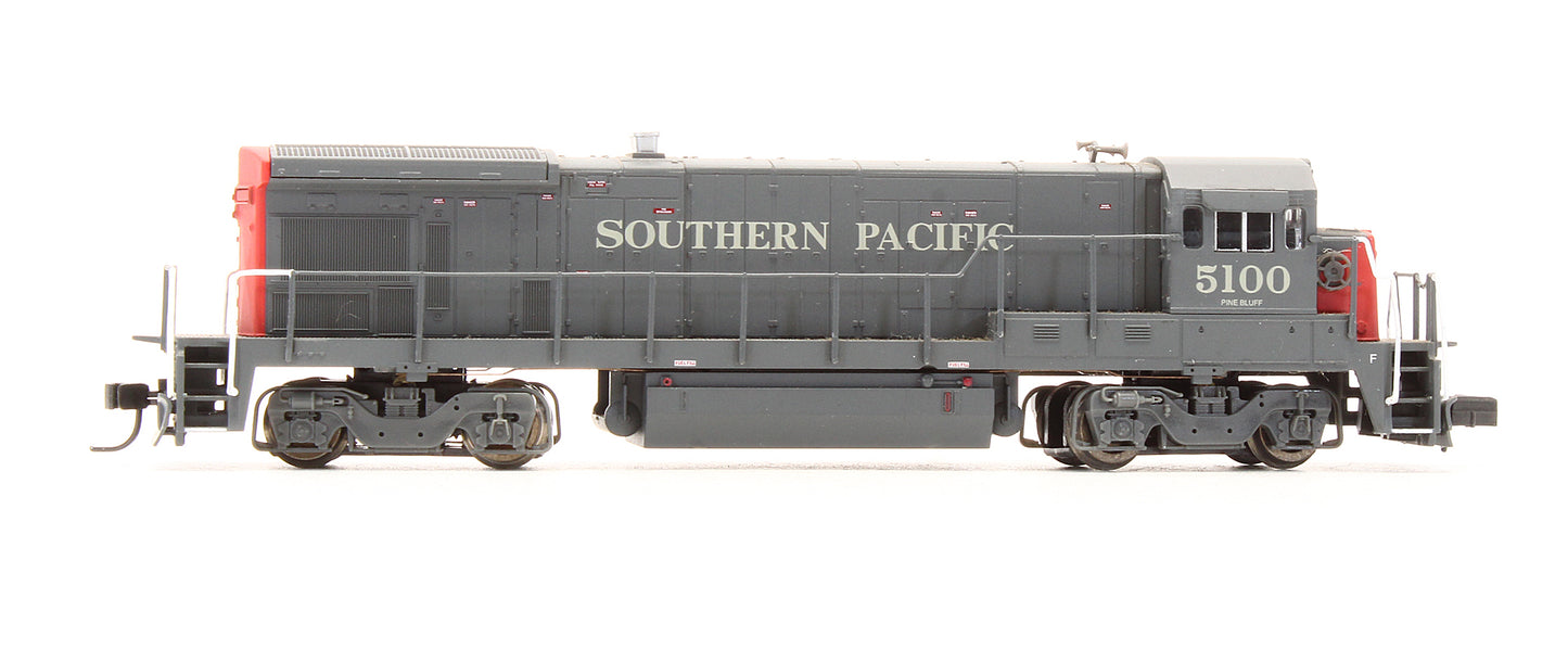 Pre-Owned 49724 B23-7 Southern Pacific Diesel Locomotive - Road #5100