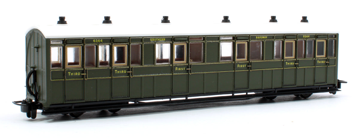 Peco GR-401A L&B Composite coach 1st/3rd Southern Railway