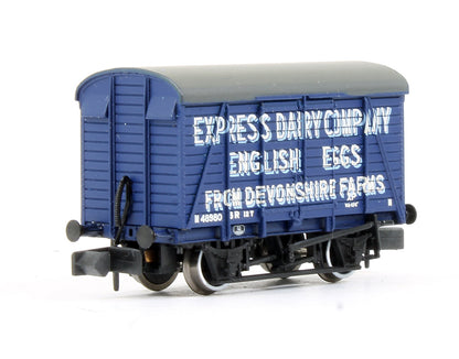 Pre-Owned Set Of Three 12t Southern Ventilated Vans 'Express Dairy Company'