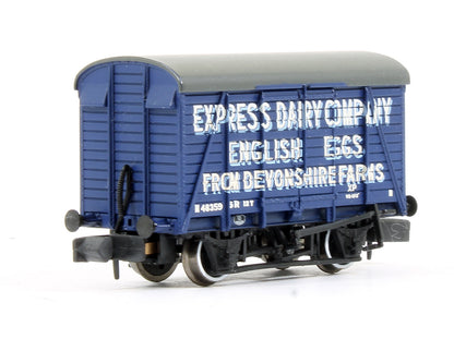 Pre-Owned Set Of Three 12t Southern Ventilated Vans 'Express Dairy Company'