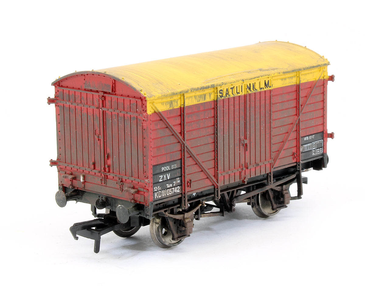 Pre-Owned Mogo Van Red & Yellow - Satlink (Weathered) (Exclusive Edition)