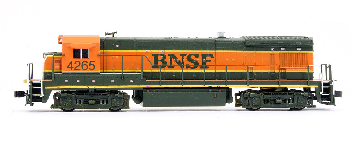 Pre-Owned B23-7 Diesel Locomotive BNSF - Road #4265