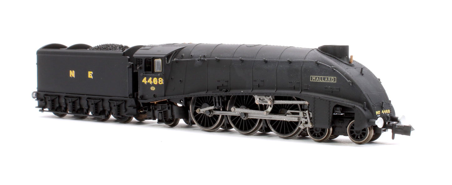 A4 Mallard 4468 NE Wartime Black - DCC Fitted