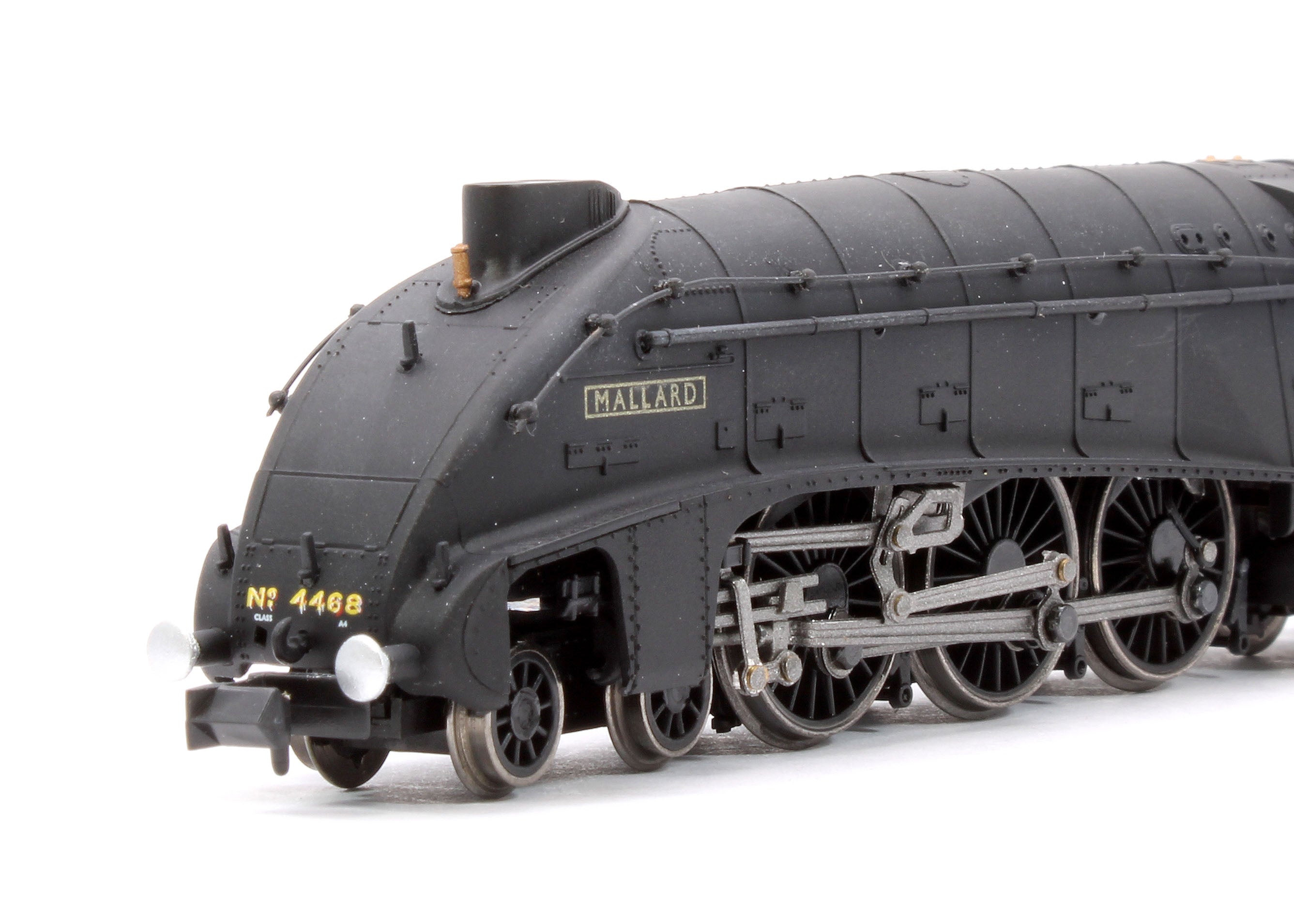 Dapol 2S-008-020D A4 Mallard 4468 NE Wartime Black - DCC – Rails