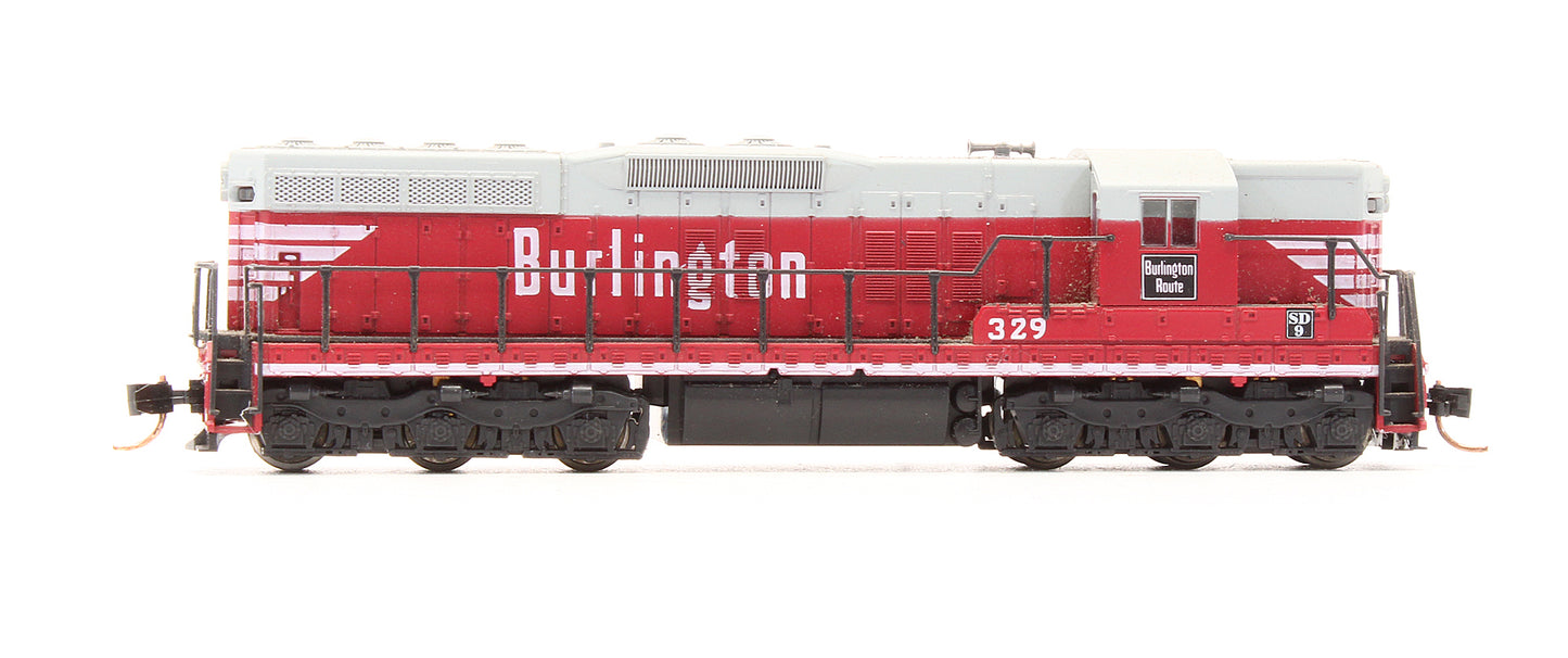 Pre-Owned 4531 SD9 Diesel Locomotive Burlington - Road #329