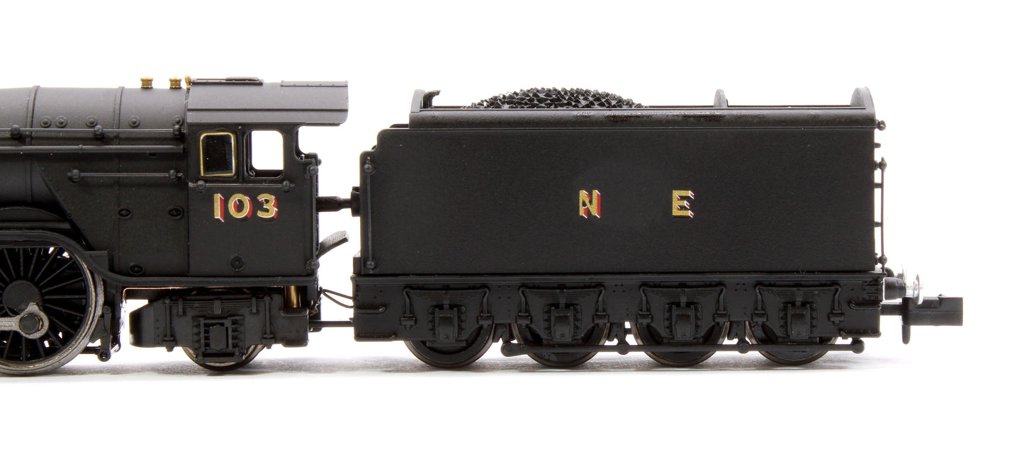 A10 Flying Scotsman 103 Wartime Black NE Steam Locomotive - DCC Fitted