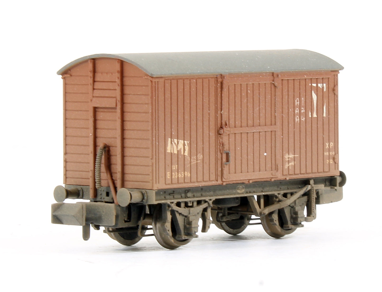 377-990 Pre-Owned Set Of 3 BR Bauxite (Early) Eastern Vent Vans (Weathered)