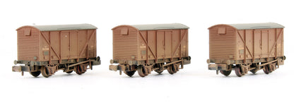 Pre-Owned Set Of 3 Plywood Fruit Vans BR Bauxite Early (Weathered)