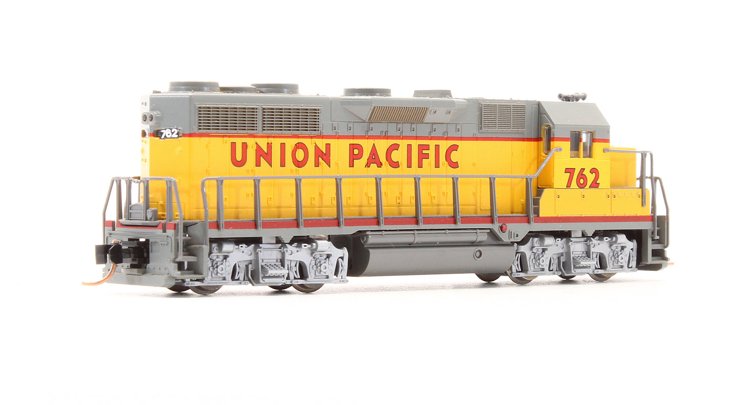 Pre-Owned 4621 GP35 Diesel Locomotive Union Pacific - Road #762
