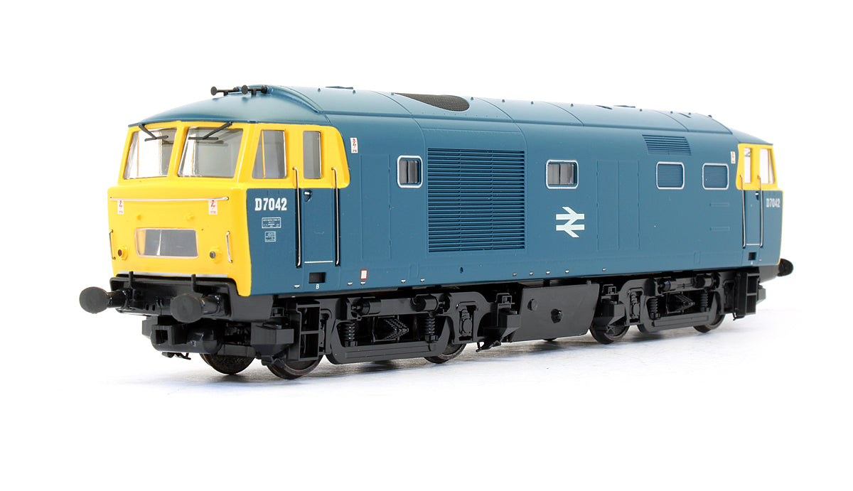 Pre-Owned 3503 Class 35 Hymek BR Blue D7042 Diesel Locomotive